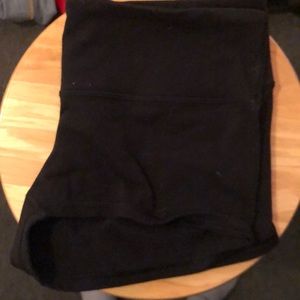 Size 8 lululemon black boogie shorts